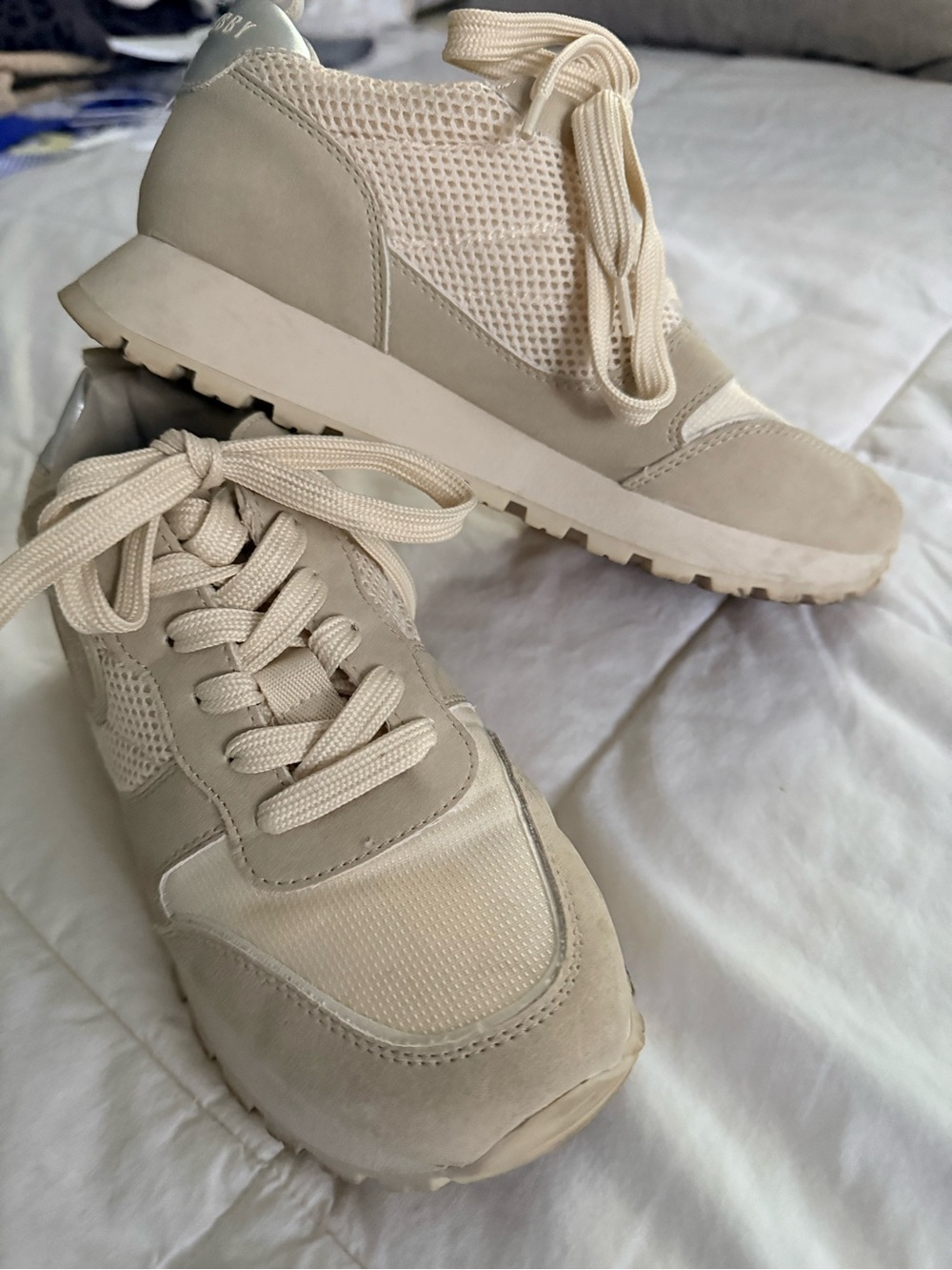 Sam & Libby Neutral Cream Lace-Up Athletic Sneakers
